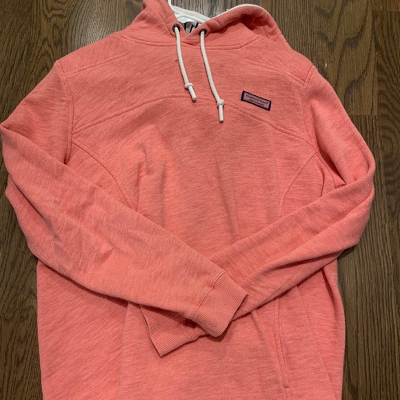 Vineyard vines pullover sweatshirt